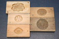 Confectionery type with a lid of flowers with beautiful delicate carving DB8818 in stock (a: 1 b: 1 c: 1 d: 1 e: 1)