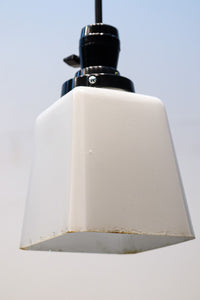 四角いデザインで可愛らしい電笠 DB9482