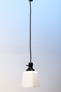 四角いデザインで可愛らしい電笠 DB9482