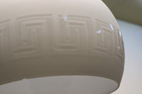 真っ白な球体に雷紋が浮かぶ上品な電笠 DC1117