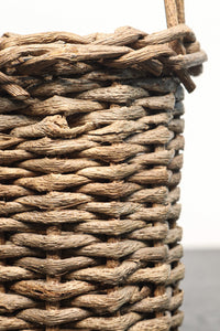 持ち手も可愛らしいアケビの花器 DC1385 在庫1個