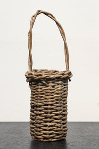 持ち手も可愛らしいアケビの花器 DC1385 在庫1個