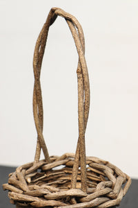 持ち手も可愛らしいアケビの花器 DC1385 在庫1個