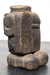 細目に口を開けた表情が魅力の木彫りの大黒様 DC1474