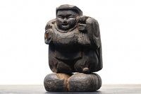 細目に口を開けた表情が魅力の木彫りの大黒様 DC1474