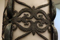 三角屋根とレリーフ模様が可愛いらしいシャンデリア DC1524