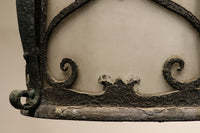 三角屋根とレリーフ模様が可愛いらしいシャンデリア DC1524