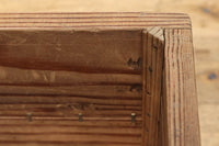 大らかな流れの杢目が魅力的な正方形の木箱 DC2018