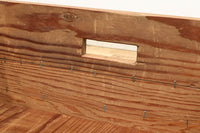 大らかな流れの杢目が魅力的な正方形の木箱 DC2018