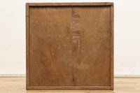 大らかな流れの杢目が魅力的な正方形の木箱 DC2018