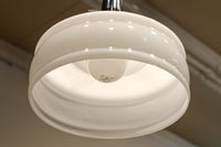 ユニークシルエット!! お洒落な装い溢れるプレスガラス電笠 DC2192