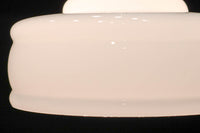 ユニークシルエット!! お洒落な装い溢れるプレスガラス電笠 DC2192