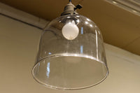 透明感あるワイングラスを思わせる大振りな電笠 DC2485