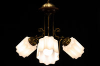 モダンデザイン!! 個性的な笠を備えた3灯式シャンデリア DC2767