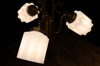 モダンデザイン!! 個性的な笠を備えた3灯式シャンデリア DC2767