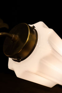 モダンデザイン!! 個性的な笠を備えた3灯式シャンデリア DC2767