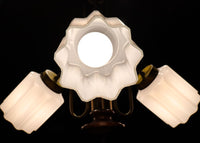 モダンデザイン!! 個性的な笠を備えた3灯式シャンデリア DC2767