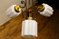 モダンデザイン!! 個性的な笠を備えた3灯式シャンデリア DC2767