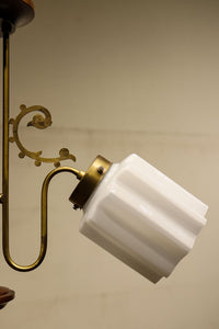 モダンデザイン!! 個性的な笠を備えた3灯式シャンデリア DC2767