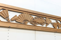 扇と鯉が艶やかな木地色の彫刻欄間 E8867ab 在庫(a:売約済 b:1)枚