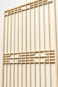 すっきりとシンプルな香図模様の建具素材 E8985 在庫4枚