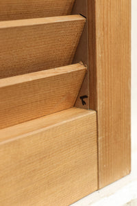 Small size louvered window E9815