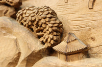 厚み100ミリ!! 重厚感溢れる木地色の深彫り彫刻欄間 EZ1081ab 在庫(a:0 b:1)枚