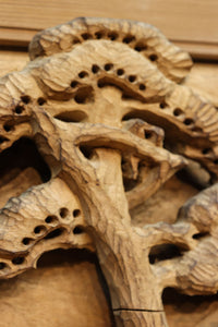 厚み100ミリ!! 重厚感溢れる木地色の深彫り彫刻欄間 EZ1081ab 在庫(a:0 b:1)枚