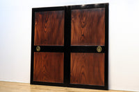 幅890ミリ 黒框枠で纏めた上品な面持ちの極上一枚板けやき板戸 F7620 在庫2枚1組