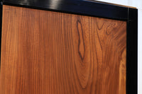 幅890ミリ 黒框枠で纏めた上品な面持ちの極上一枚板けやき板戸 F7620 在庫2枚1組