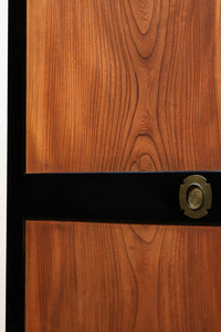 幅890ミリ 黒框枠で纏めた上品な面持ちの極上一枚板けやき板戸 F7620 在庫2枚1組