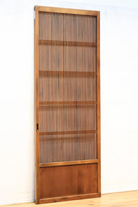 幅676ミリ 繊細な格子づくりで風情のあるスリム幅格子戸 F7751 在庫1枚