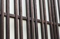 【ご精算用】幅695ミリ,高さ1825ミリ 丸みのある格子がお洒落なスリガラス入り格子戸 F7865 在庫1枚