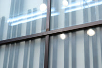 【ご精算用】幅695ミリ,高さ1825ミリ 丸みのある格子がお洒落なスリガラス入り格子戸 F7865 在庫1枚