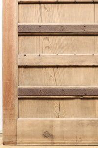 幅1325ミリ 鉄帯の風合いが素晴らしい緻密な作り込みの木地色の蔵戸 G2144