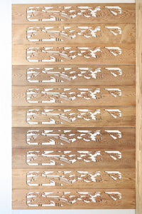 趣きある和の情景が描かれた彫刻欄間素材 E8870 在庫1枚