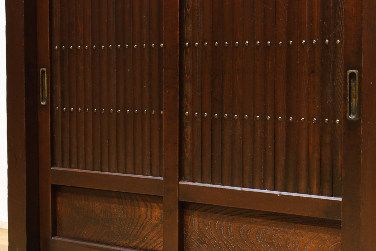 カウンターに!! みざら戸の格子造りが美しい近江水屋箪笥　BB1765
