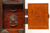 美麗な欅杢目が浮かぶ時代の趣き溢れる帳場箪笥　BB1811