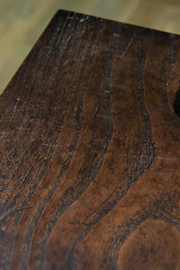 素晴らしい杢目を魅せる慳貪戸造りの桑材茶道具箪笥　BB1891
