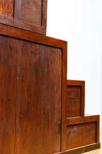 ゆったりとした造りに歳月を重ねた風格漂う越後階段箪笥　BB1967