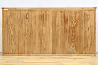 柔らかな木地色をした四枚引き戸のレトロガラスケース　BB1968