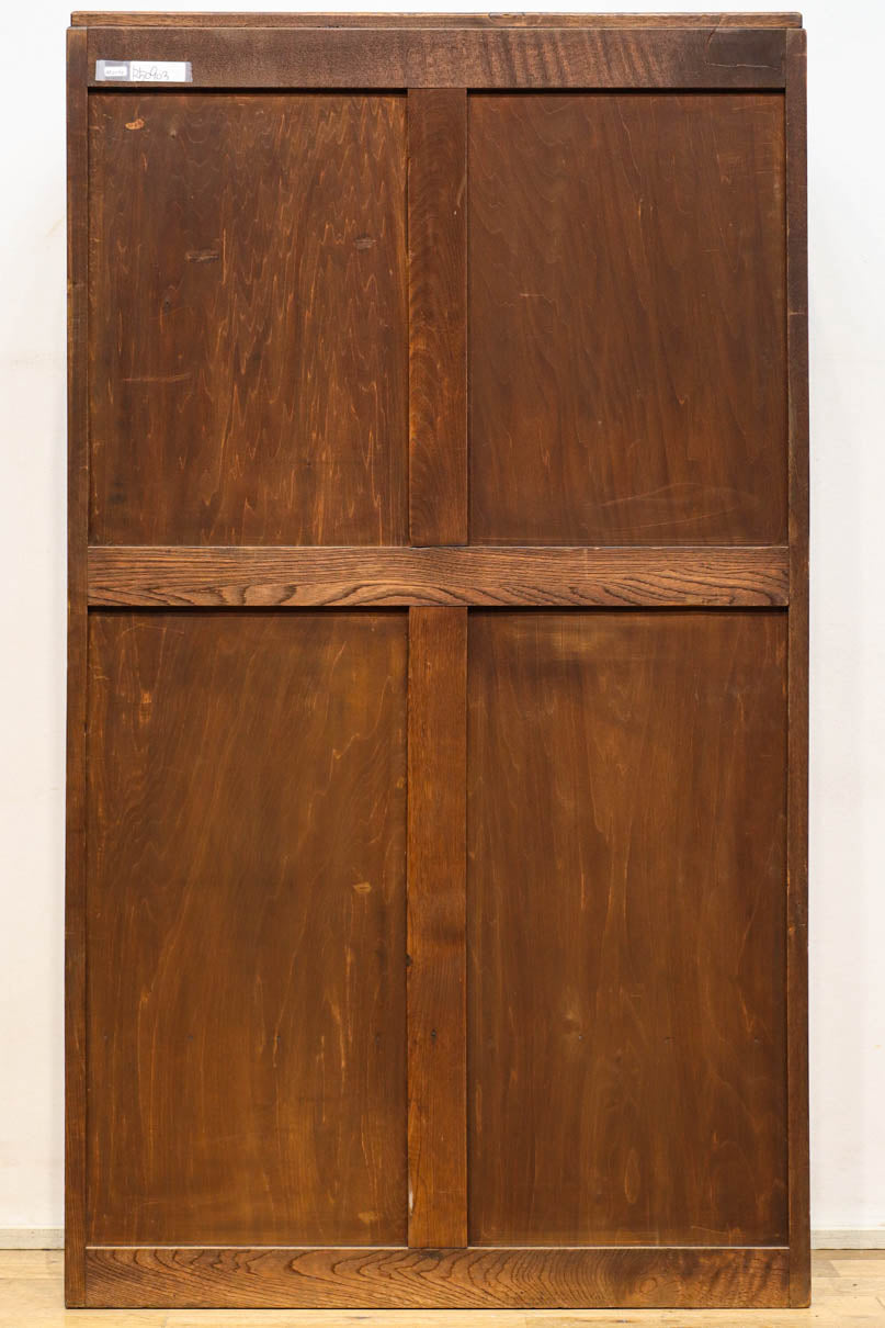 レリーフの小窓が華やかな観音扉の本棚　BB2048