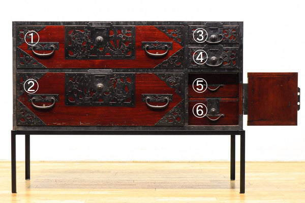 Clothing chest with iron frame BB2364