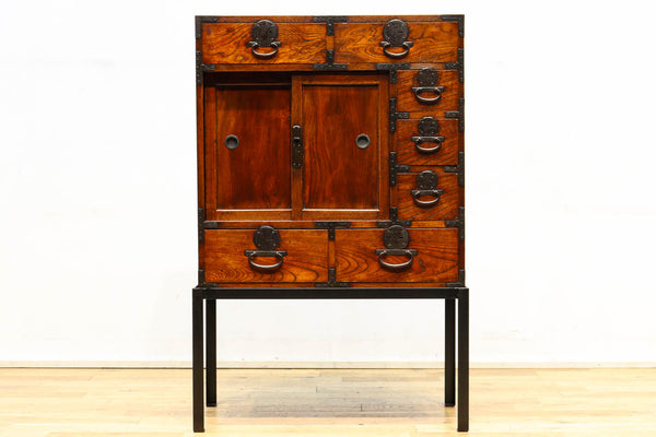 Merchant Chest with iron frame BB2367