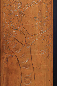 上品な桜彫刻を添えた軽井沢彫り本棚　BB2400