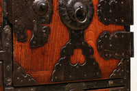 表情豊かな欅杢目と大型装飾金具が映える仙台衣裳箪笥　Ba7814-MT