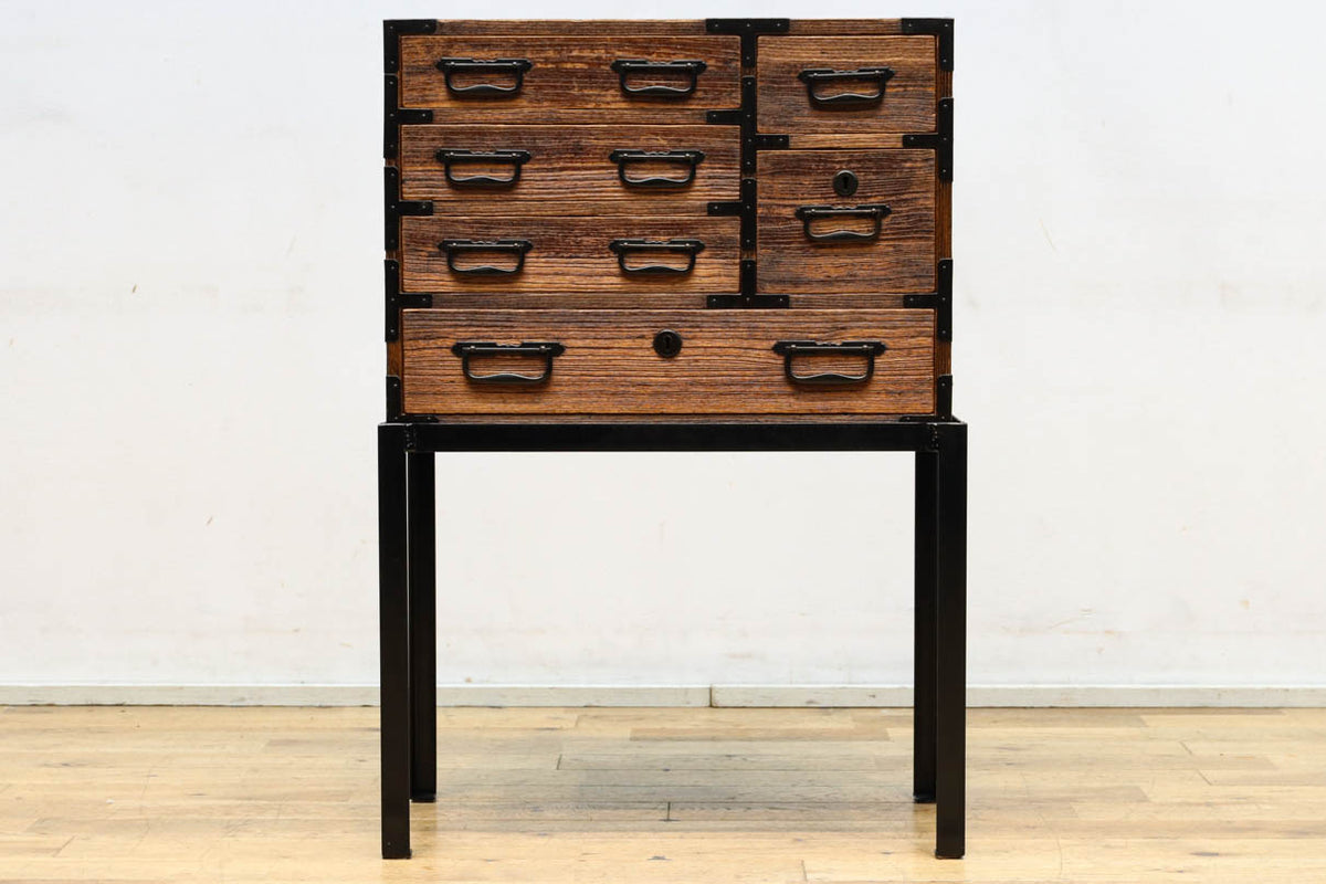 美品　欧州　レトロ　デザイン　オーク　良杢　古金具　組木細工　小引き出し　５段 昭和レトロ・古家具・古道具・木製・小引き出し・5段チェスト