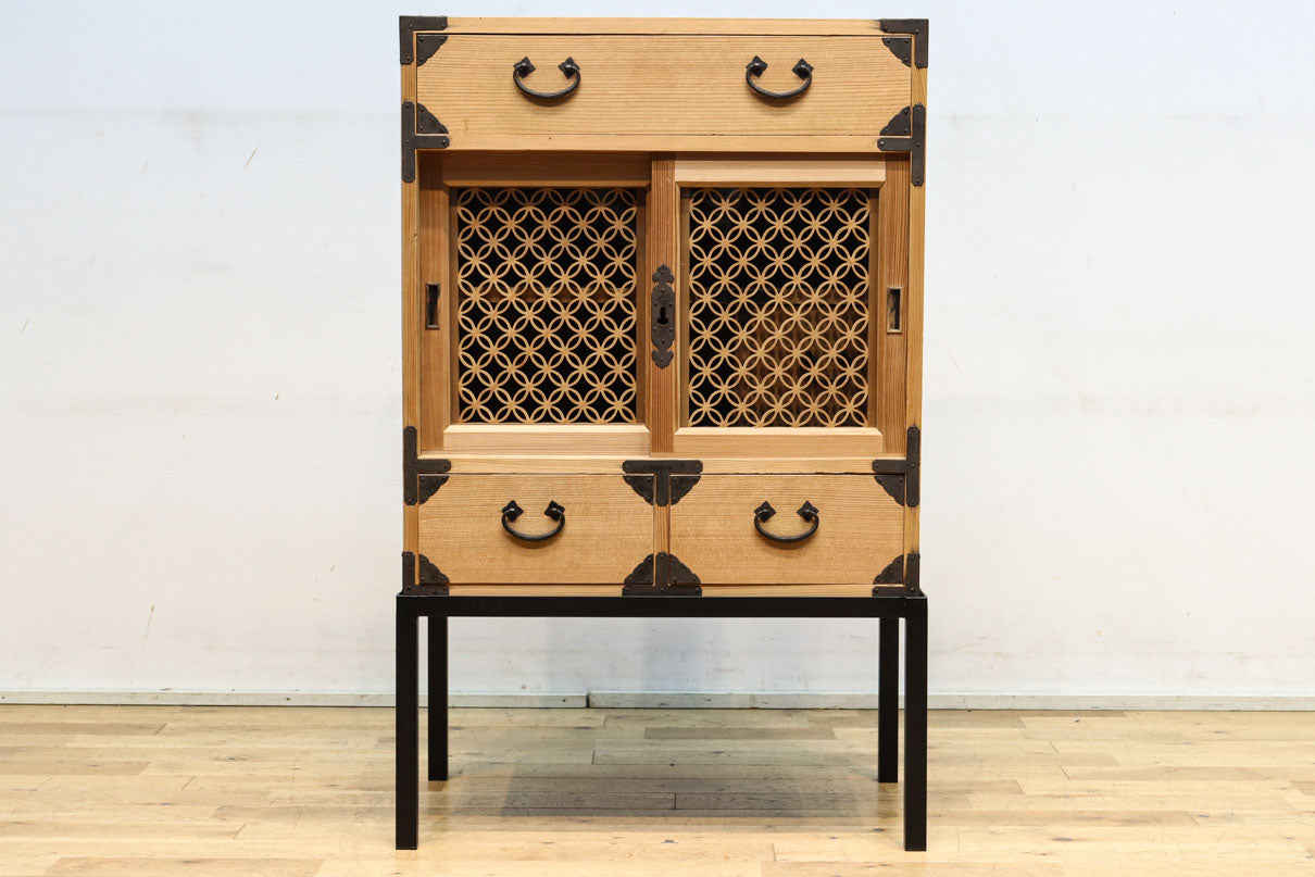 七宝組子が可愛らしいアイアンフレーム付き枕箪笥　BB3094