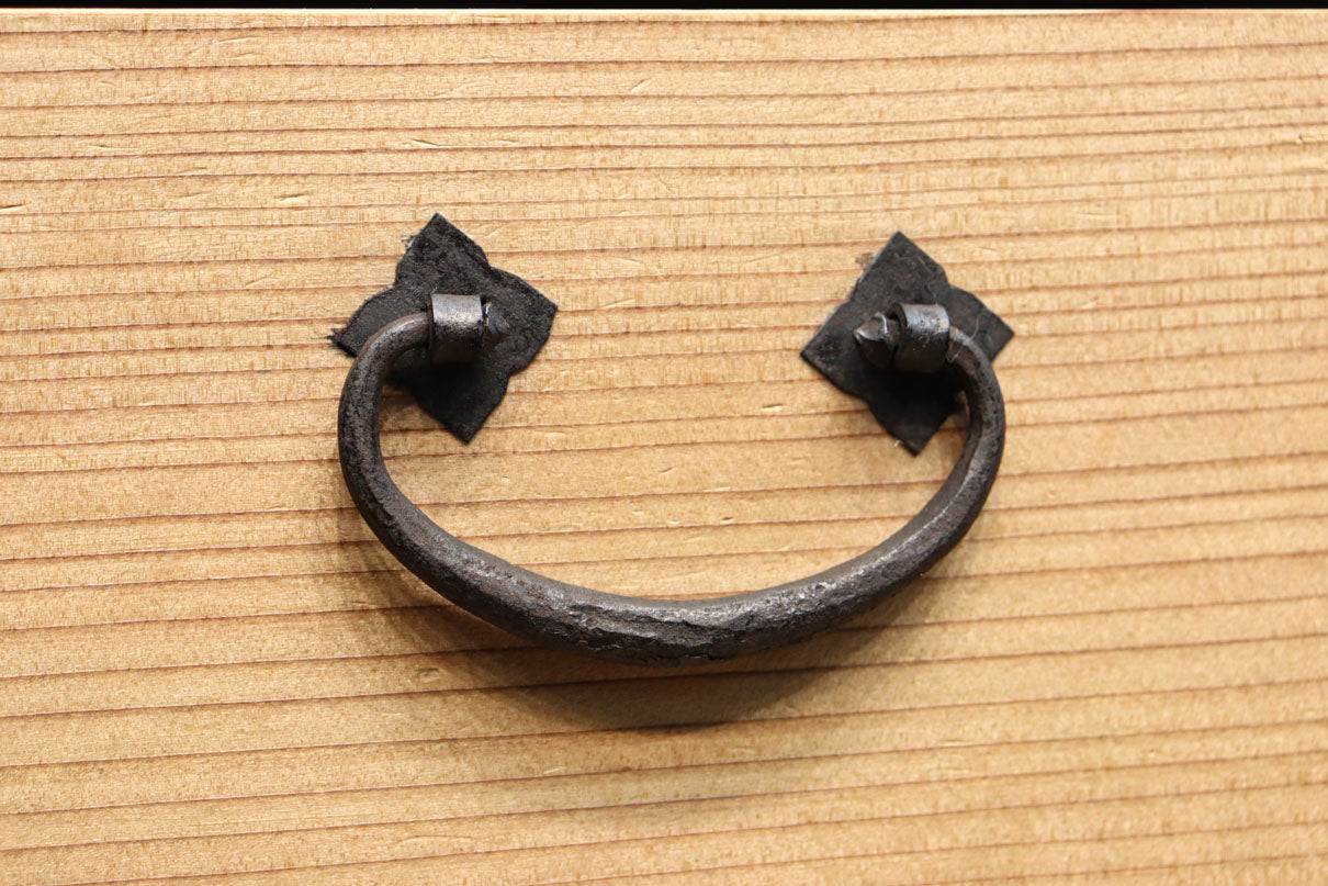 七宝組子が可愛らしいアイアンフレーム付き枕箪笥　BB3094