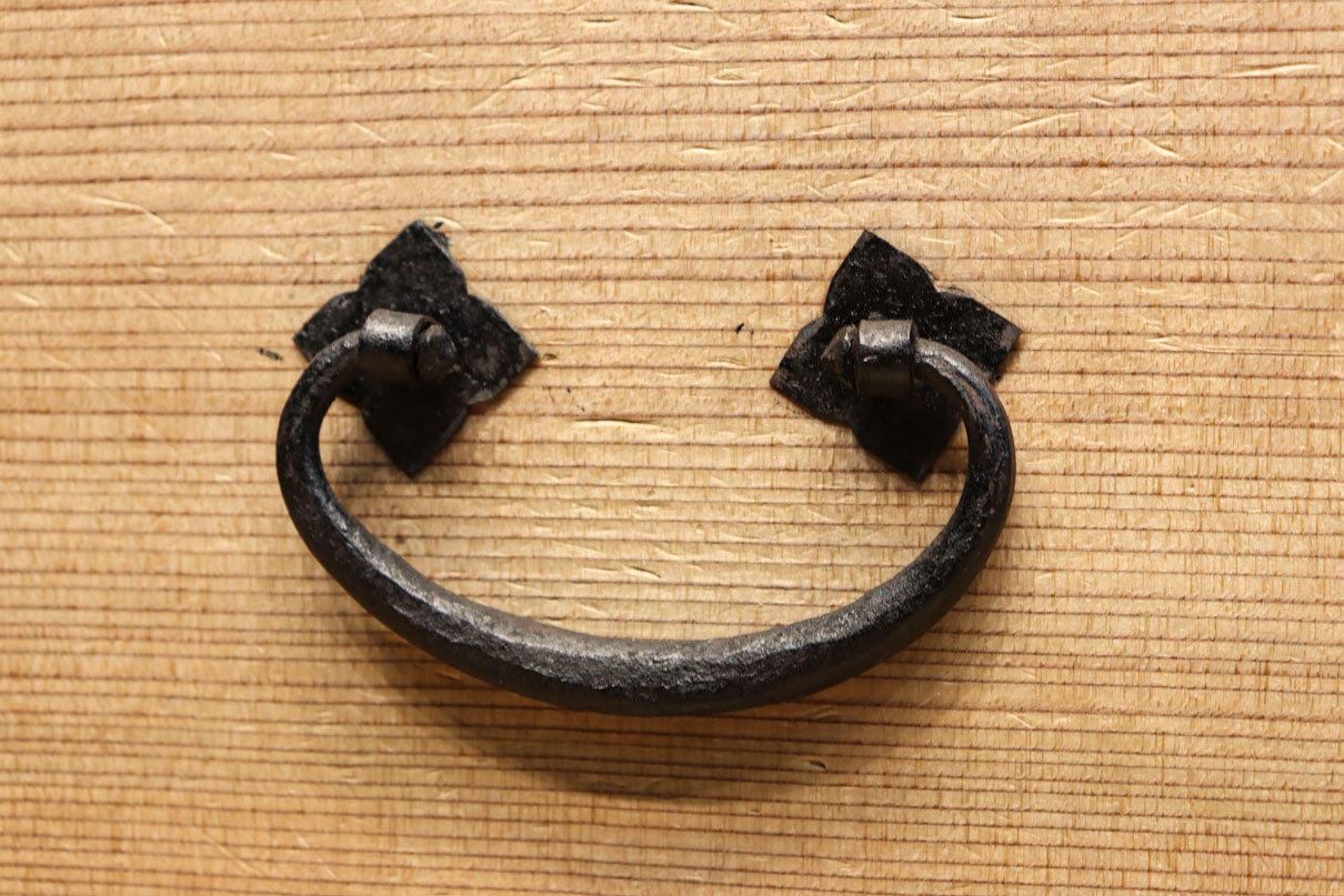 七宝組子が可愛らしいアイアンフレーム付き枕箪笥　BB3094